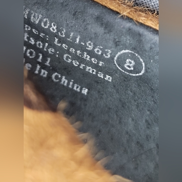 NAUGHTY Monday Faux Fur Leppard Print Peep Toe Platform Heel with Chain … - Picture 11 of 11